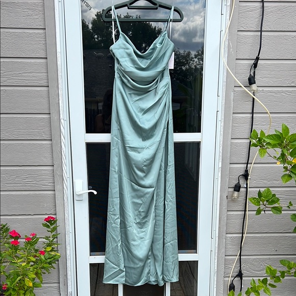 Birdy Grey Elegant Sage Green Maxi Dress - Picture 1 of 4